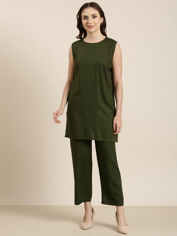 Olive sleeveless kurta co-ord set